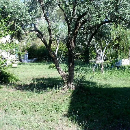 Bed & Breakfast Le Petit Frigouye Rochefort-du-Gard